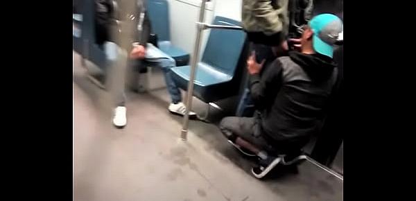  Mamada en el metro